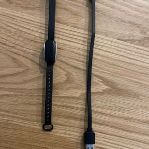—SOLD—Bond Touch bracelet & charger Black OS